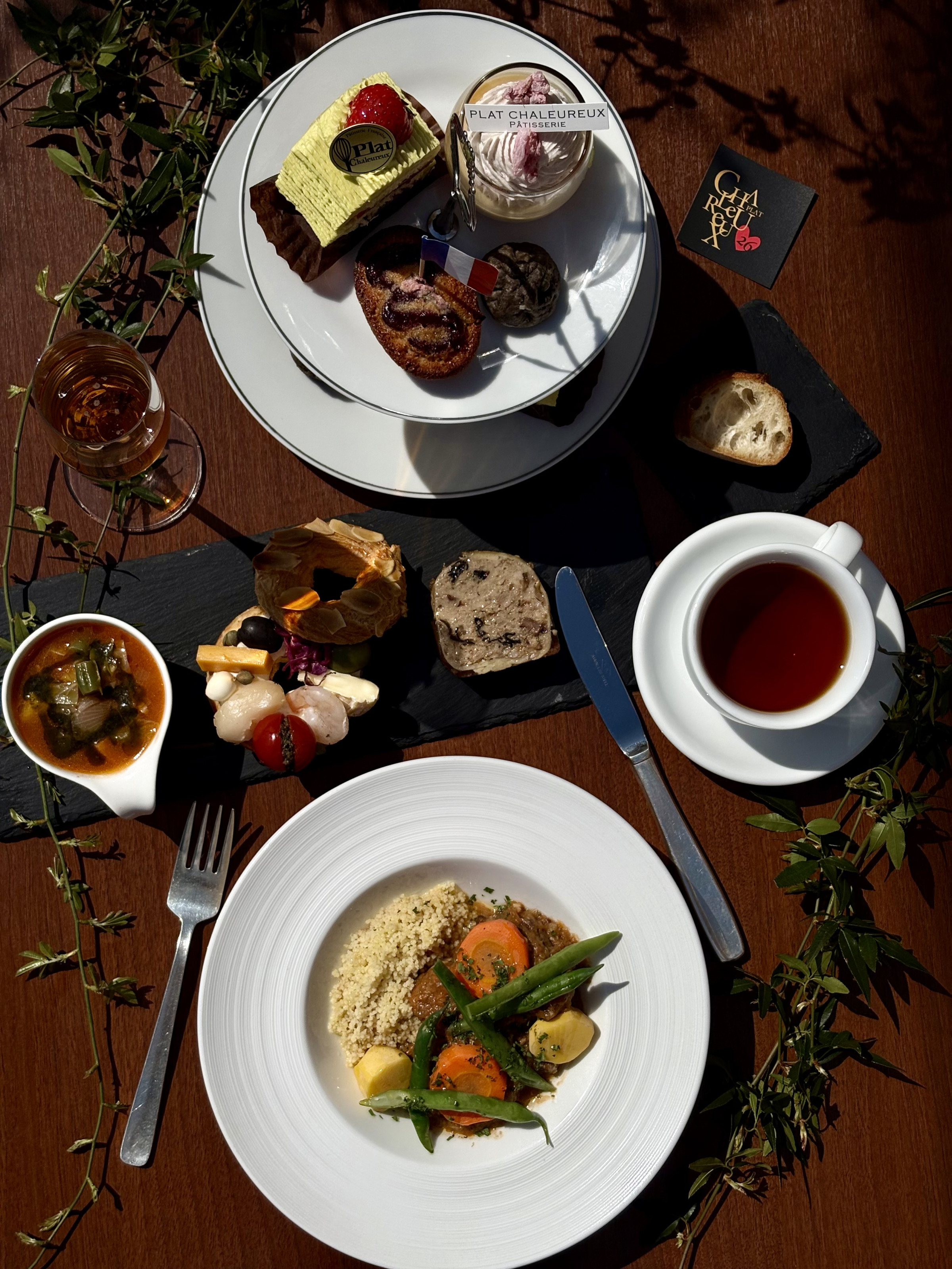 アフタヌーンティーランチのご予約承り中です