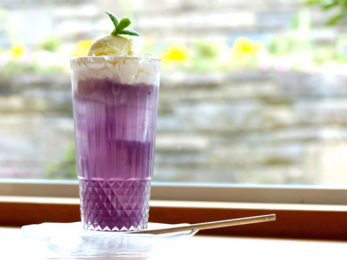 Lavender cream soda.jpg