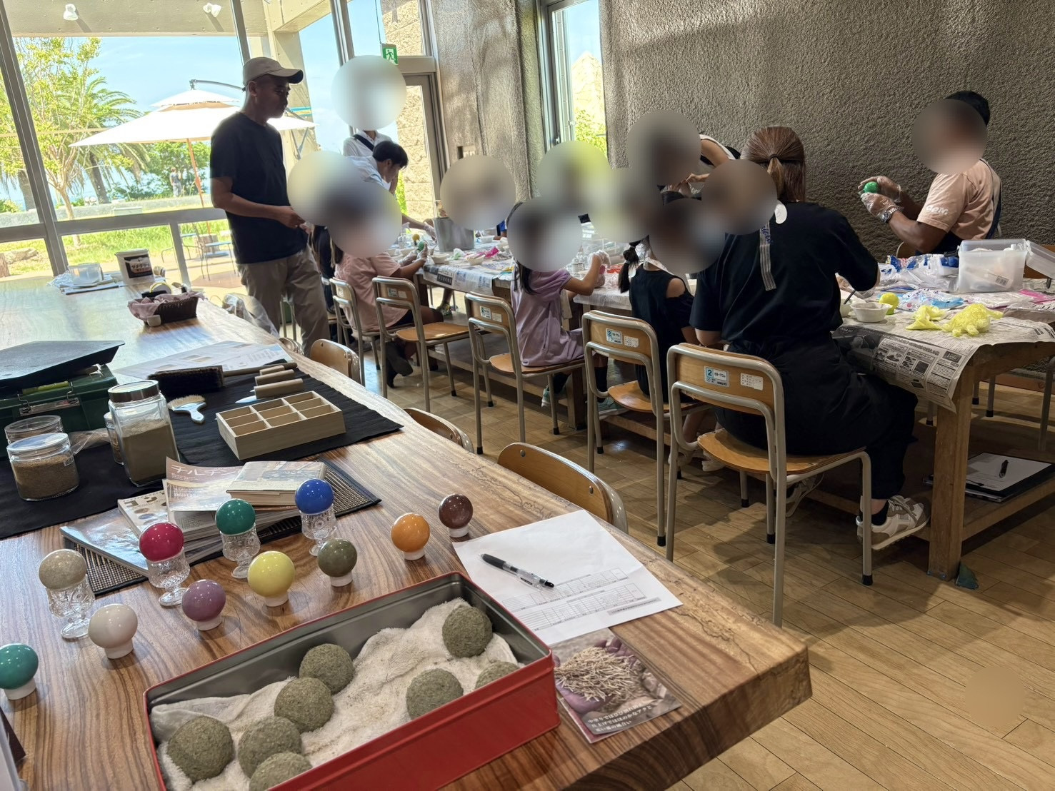 AWAJI EARTH MUSEUM 様内で「光る泥団子づくり」イベントを開催しました