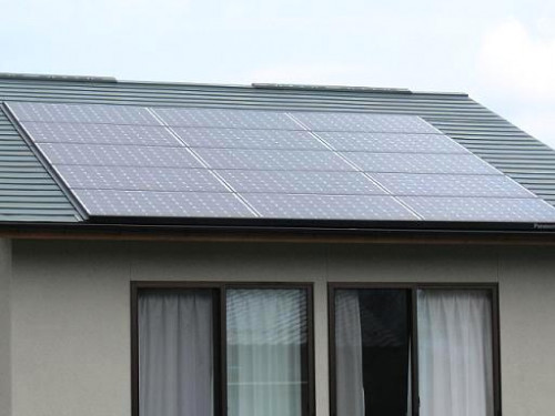 取り付け後の太陽光システム「もっと早くに取り付ければよかった。」とすべてのお客様から喜ばれています。