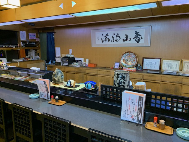 職人が目の前で握ります