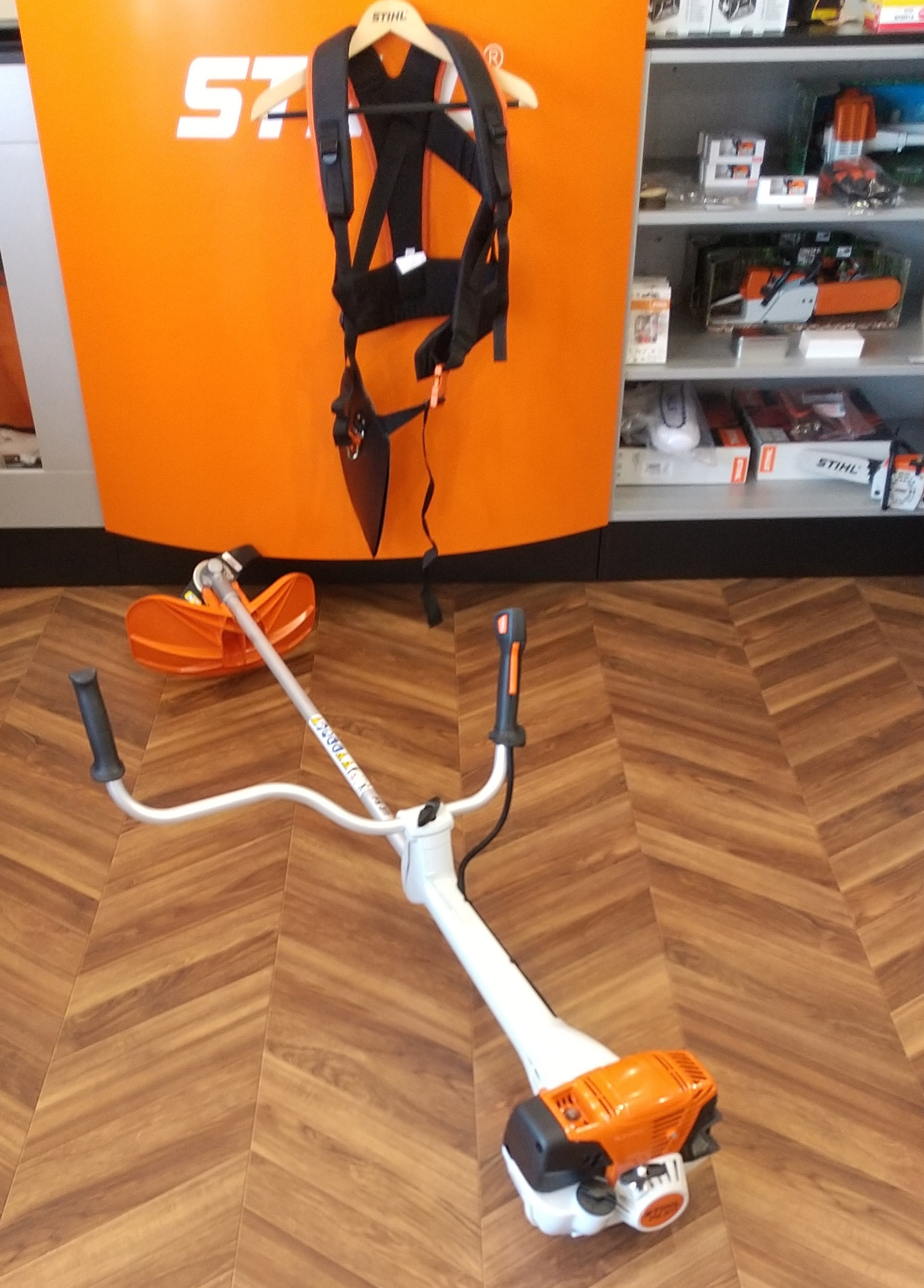 STIHL FS 311 ・フォレストリーハーネス ｢アドバンス｣ 入荷しました☆ - 石川県 STIHL SHOP GROWiNG（スチールショップ  グローイング）北陸NO.1の品揃え☆