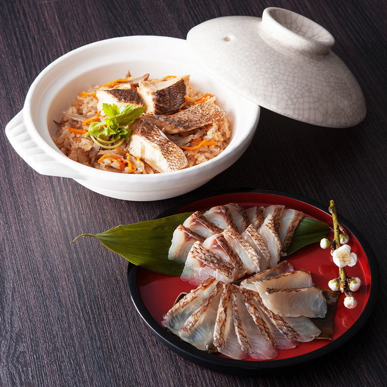 玄海の荒波に揉まれ、身の引き締まったた鯛は格別です！！