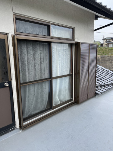 雨戸サッシ2.jpg