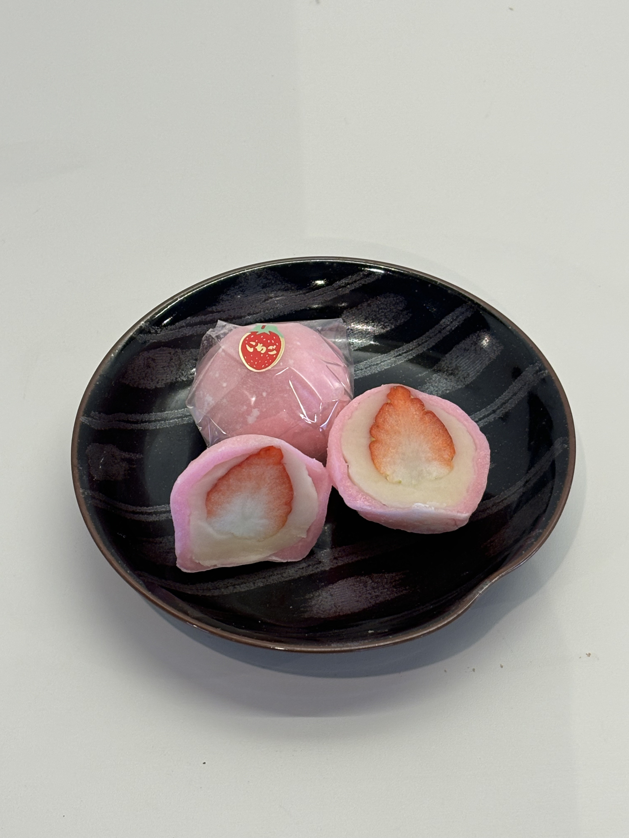 いちご大福　1個　200円　季節限定