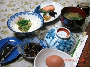 朝食　(日替わり）