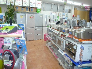 レンジや炊飯器、冷蔵庫も充実しております