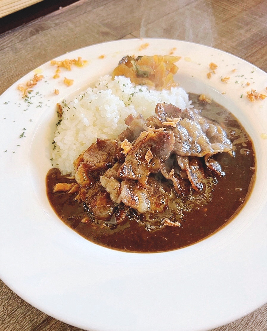 厚切り牛バラ黒カレー