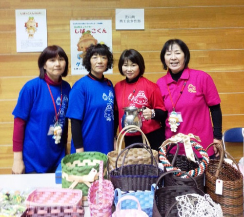女性部うまいもん市