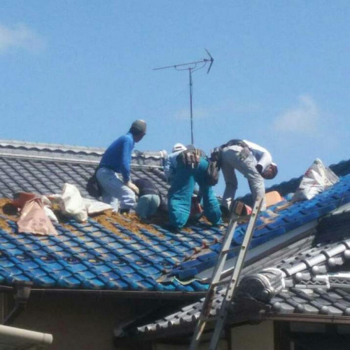 長年お世話になっているお客様の屋根工事です。