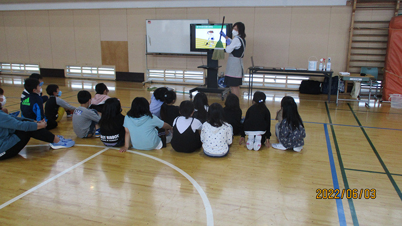 登米市立東郷小学校　キレイのタネまき教室　「おそうじについて学ぼう！」開催