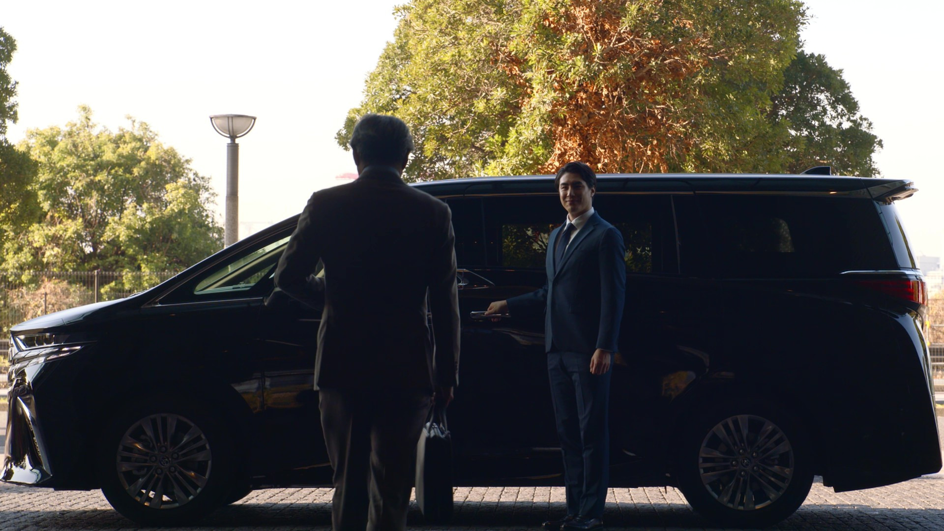 日本のリーダーに、最高のサービスを。