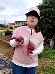 LINE_ALBUM_20251021芋掘り_251026_5.jpg