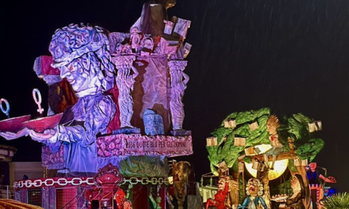 0207 Viareggio carnivale13(中).jpeg