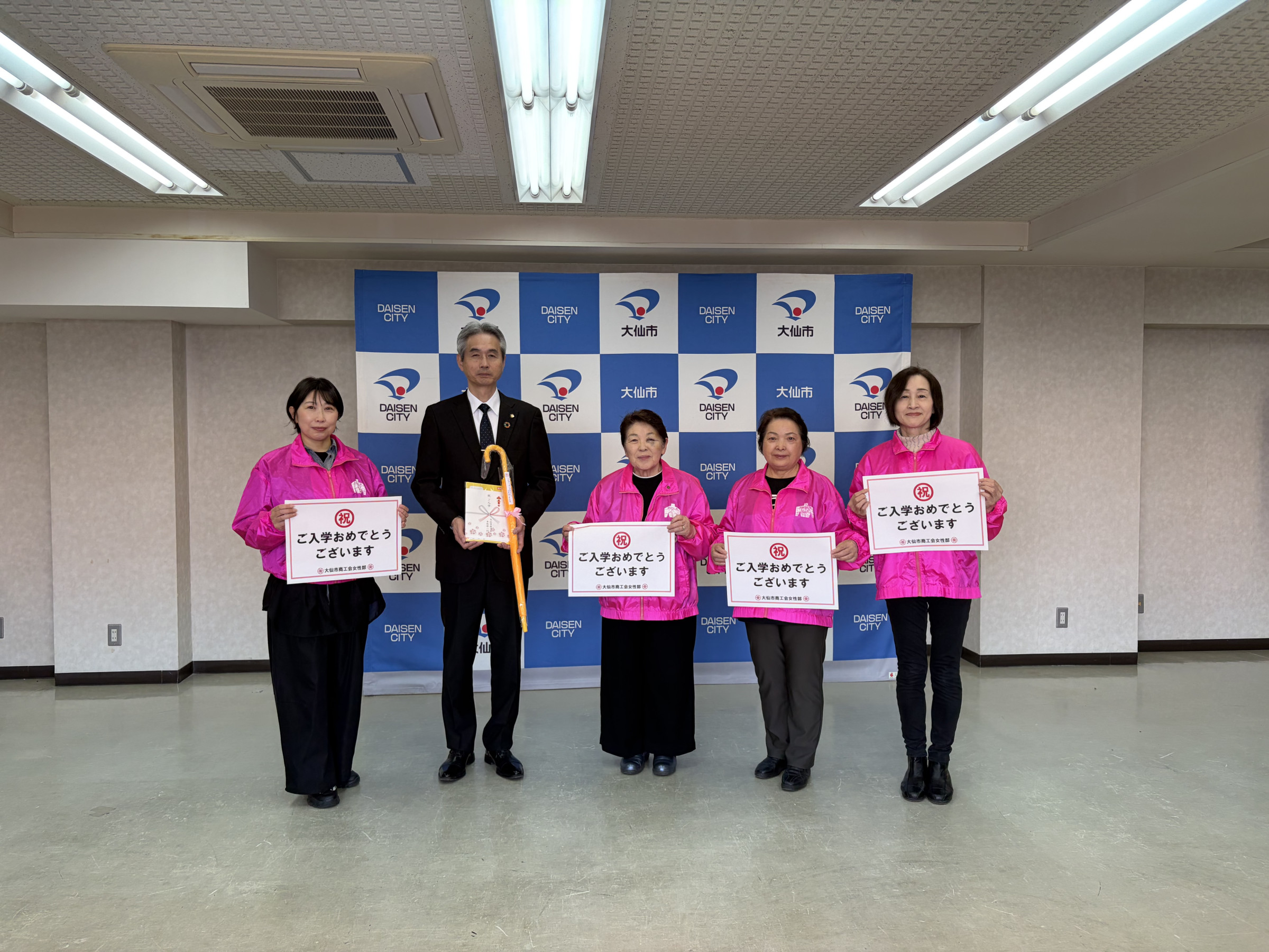 令和8年度新入学児童へ黄色い学童傘を寄贈させていただきました！