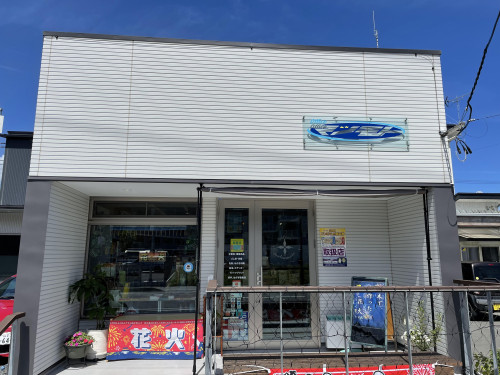 店舗外観.jpg