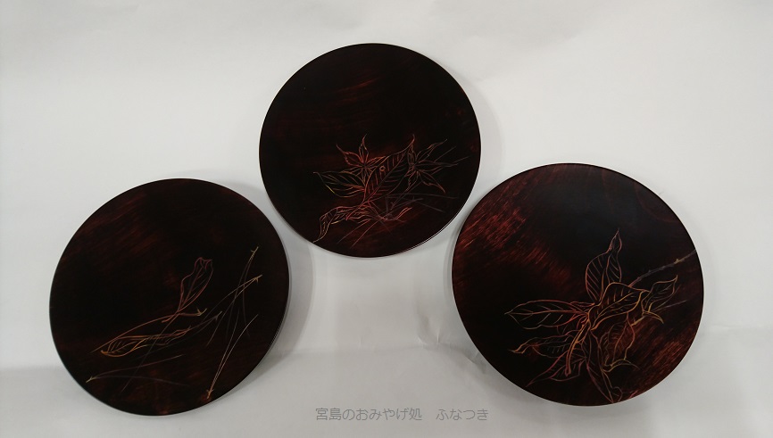 美しい宮島彫りの木工盆のご紹介 - 宮島のおみやげ処 ふなつき