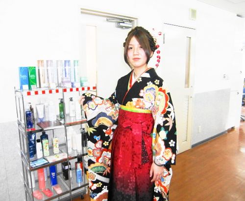 袴を着た女性