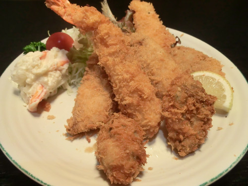 魚・貝・海老・イカ、ボリューム一杯ミックスフライ