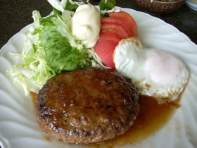 ボリューム満点のハンバーグ定食　850-