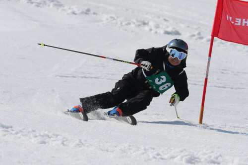 三沢スキー大会での一コマ、スポーツものは得意分野です。