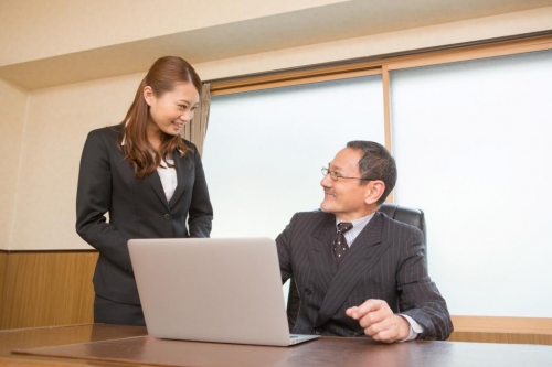 ■＜2月コラム＞秘書を派遣で雇うメリットとは？3つのポイント
