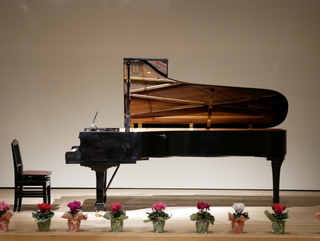 IMAホール　ピアノ発表会