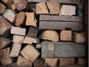 木質廃材の有効利用　　薪ストーブ用薪