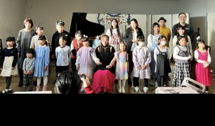 2025年12月14日双葉ふれあい文化館にてXmas party＆発表会を開催しました🤶🧑‍🎄🎅