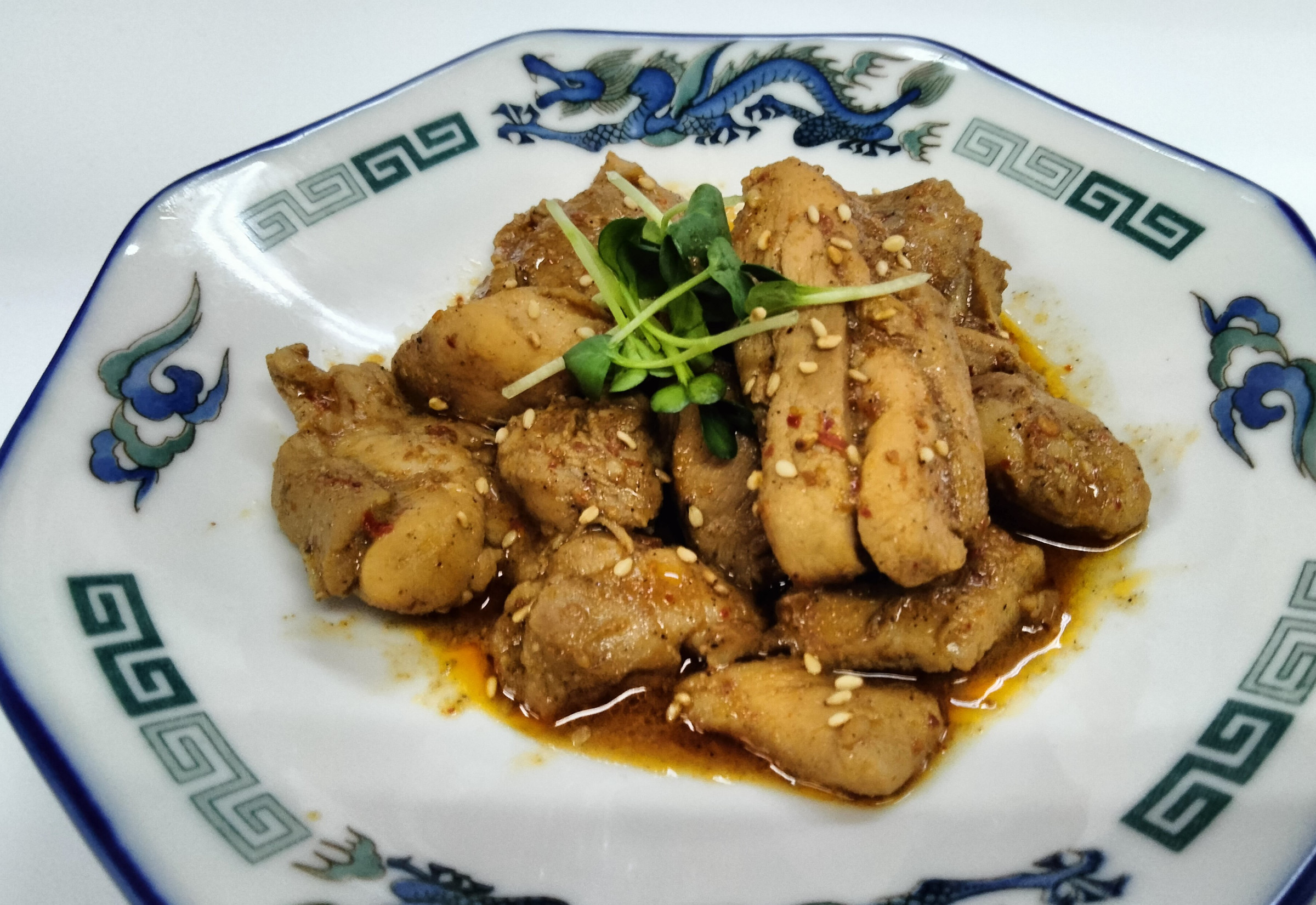冷凍自動販売機で好評販売中の麻辣チキン！