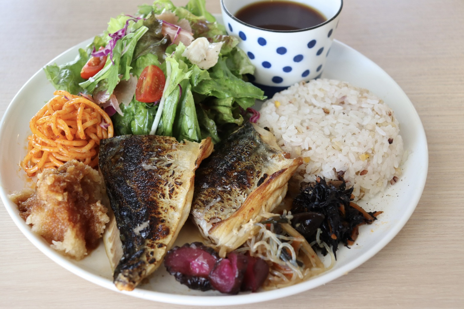 鯖の塩焼きプレート