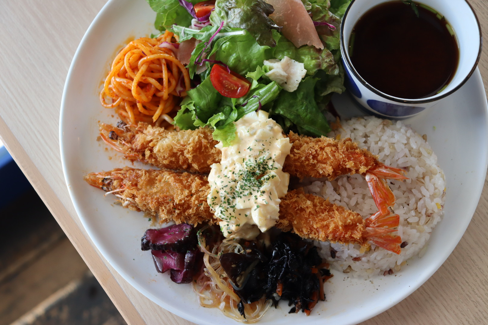 有頭海老フライプレート