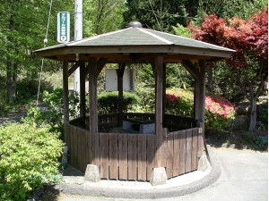 どこに行くにも便利な場所です。