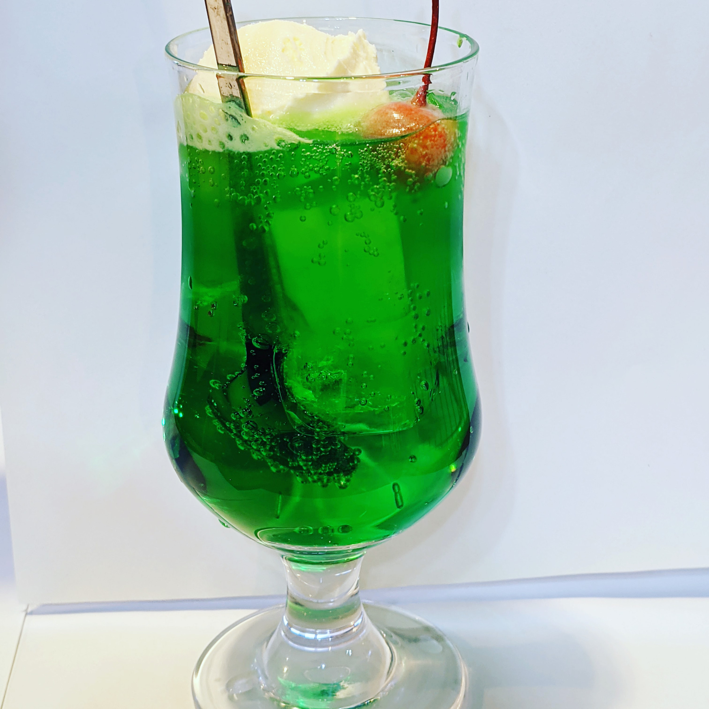 同じく昭和レトロ、Creamソーダ