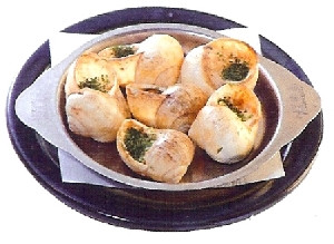 にんにくバターが効いています。