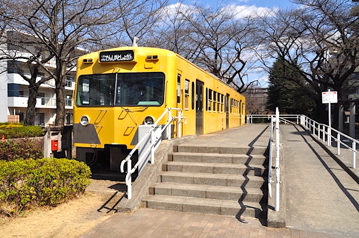 外あそび はじめの一歩＠くめがわ電車図書館