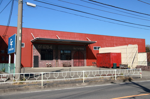 Outside03.JPG