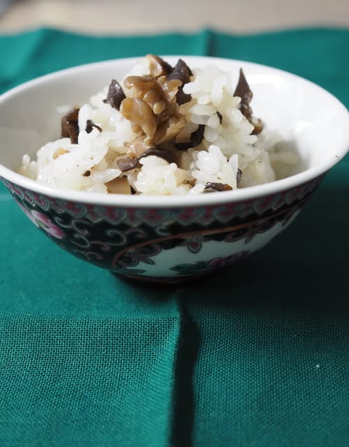 黒木耳と茸のごはん