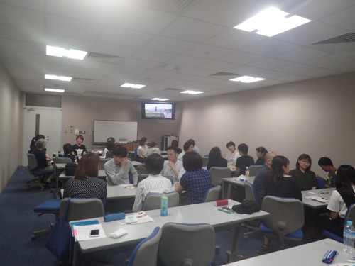 対人援助学会　副理事長　と、研修・交流委員会　を務めることになりました。