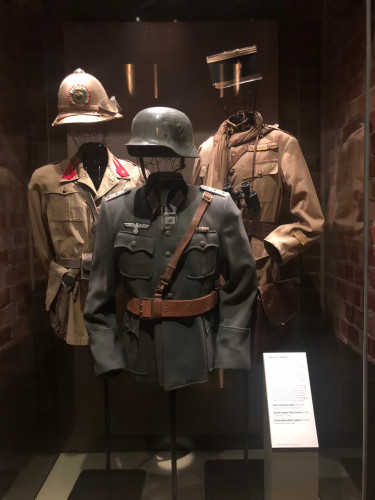 LINE_ALBUM_戦争慰霊館_241106_7.jpg
