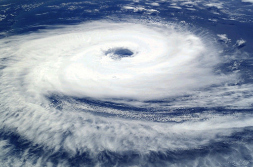 台風12号により営業時間変更