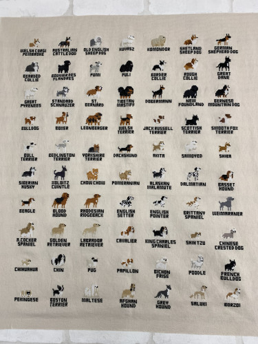 犬種刺繍飾ってます❣️