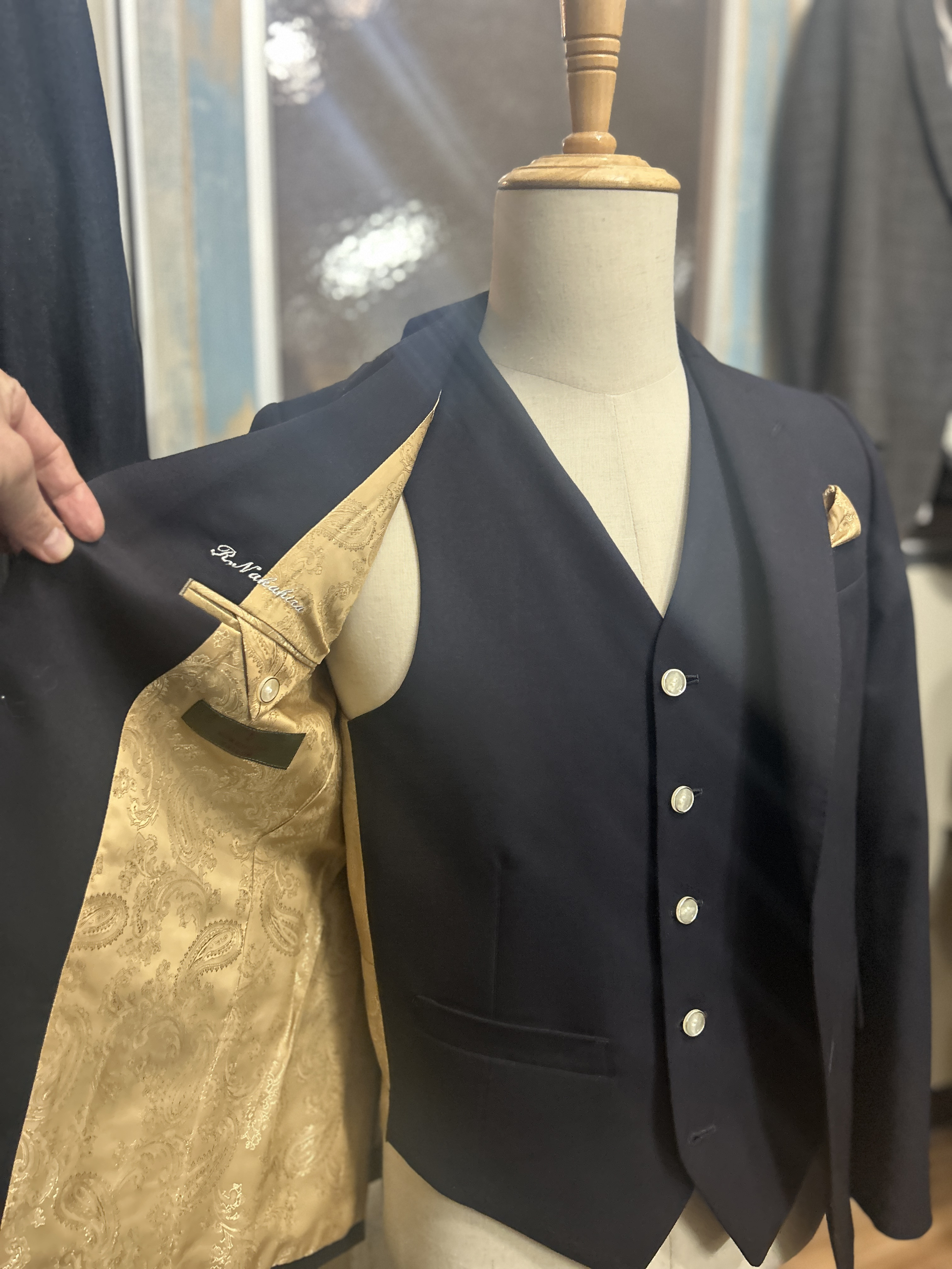 ネイビースリーピース！