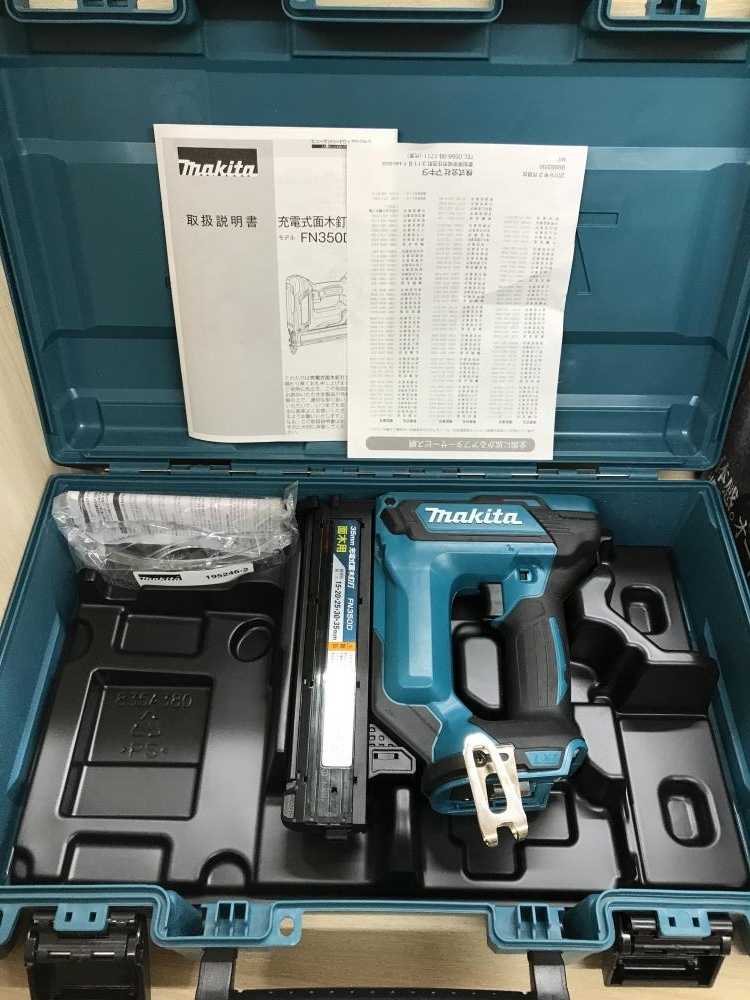 人気商品　マキタ　18V 面木打機　FN350DZK　本体のみ