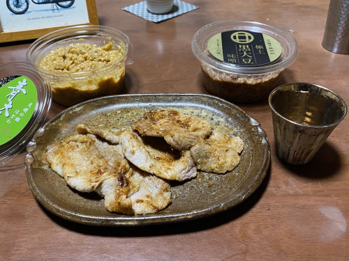 味噌屋が作る焼肉味噌タレやおかず味噌の開発販売