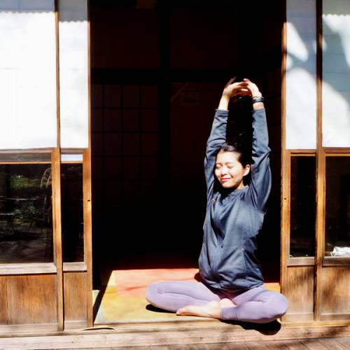 Akie-yoga.jpg