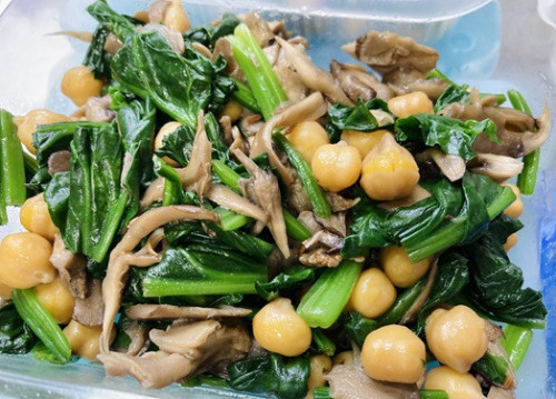 2026.4.11ほうれん草とひよこ豆のクミン醤油炒め.jpeg