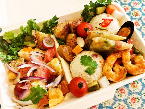 「アヤム特製エスニックお花見弁当」3/25(土)～4/7(金) 期間限定メニューです！