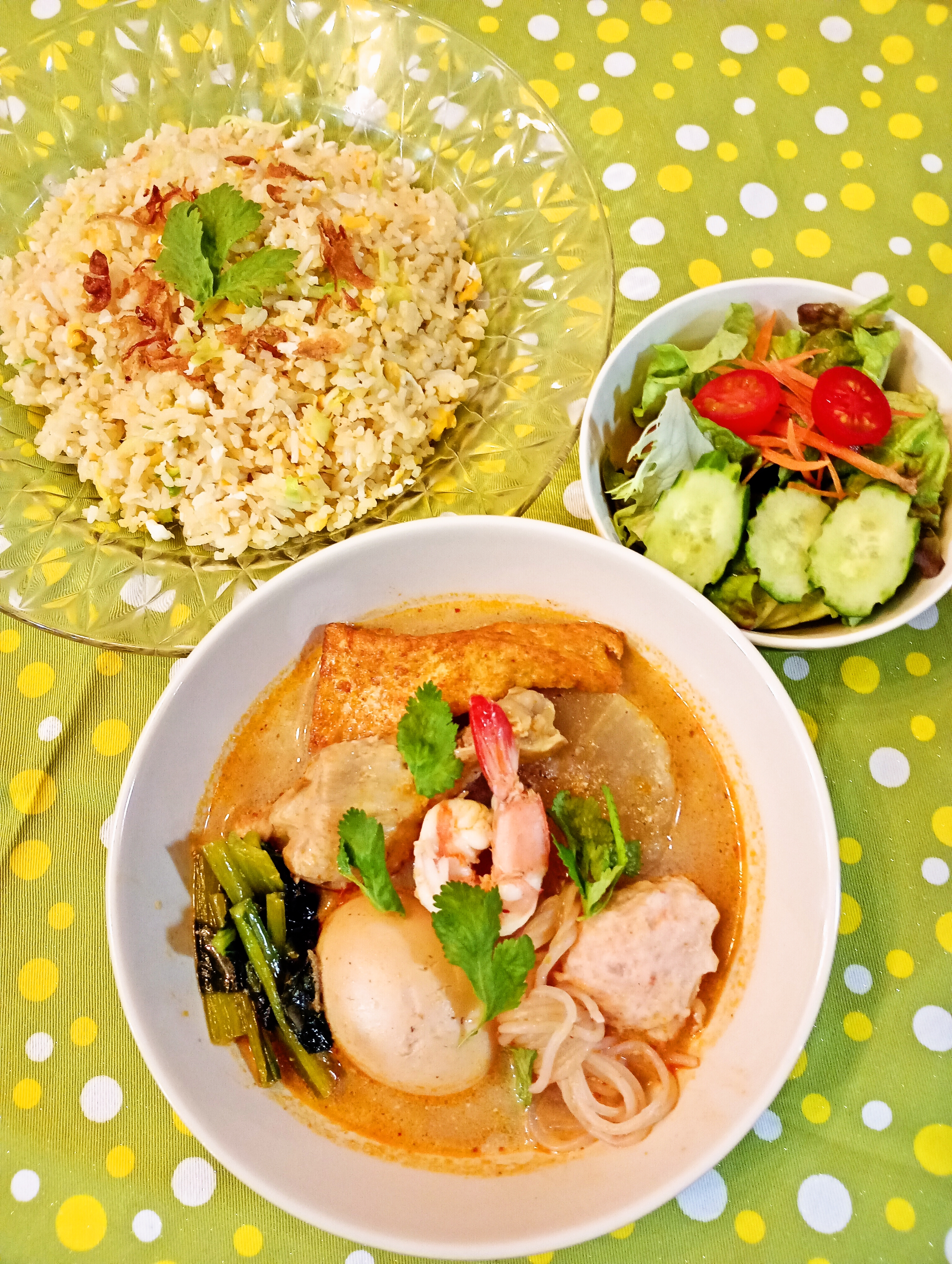 2月7日(土)～15日(土)の期間限定メニューは「トムヤムおでん」です。