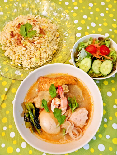 2月7日(土)～15日(土)の期間限定メニューは「トムヤムおでん」です。